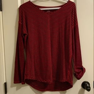 T BY TALBOTS Knit V-Neck Roll Tab Sleeves